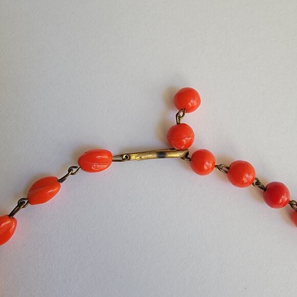 Red Flower Necklace - Vintage Beads - Signed M. West Germany - Picture 6 of 9